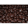 Raisins jumbo enrobés de chocolat noir — raisins au chocolat